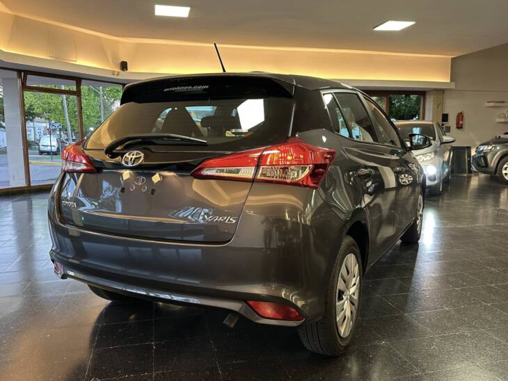 YARIS 5 PUERTAS CVT XS 0Km My2025. Financia Bco. Santander. Acércate a ORIO HNOS, SAN GENARO, concesionario oficial JMC, ISUZU, KAMA Camiones - Imagen 10