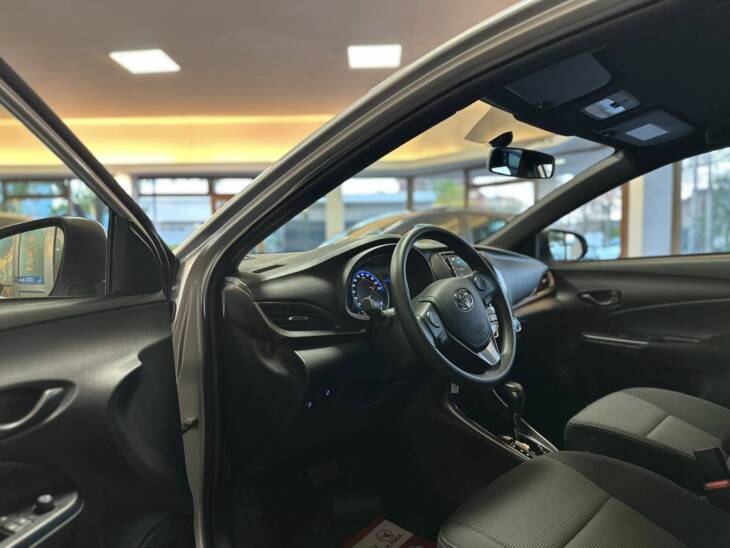 YARIS 5 PUERTAS CVT XS 0Km My2025. Financia Bco. Santander. Acércate a ORIO HNOS, SAN GENARO, concesionario oficial JMC, ISUZU, KAMA Camiones - Imagen 6