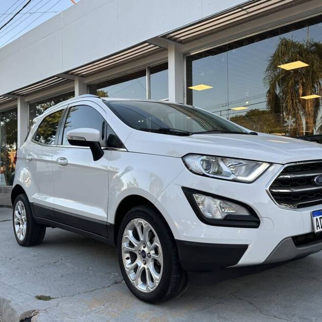 ECOSPORT TITANIUM 1.5 NAFTA A/T año 2019 con 45.000Km. UNICA!! Financia Bco. Santander. Acércate a ORIO HNOS, SAN GENARO, concesionario oficial JMC, ISUZU, KAMA Camiones