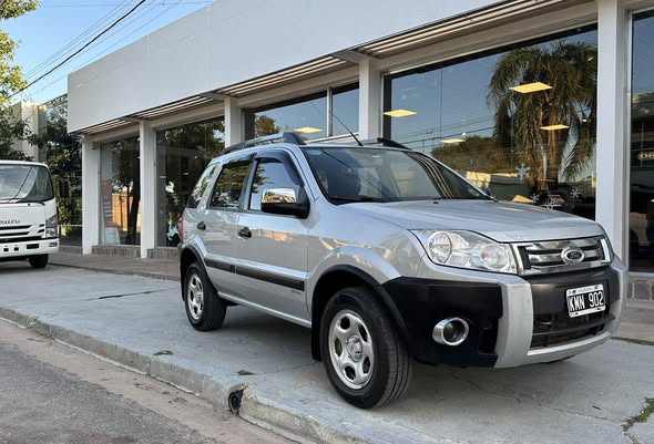 ECOSPORT 1.6 XL PLUS 4x2 año 2011, con GNC. IMPECABLE!! Acércate a ORIO HNOS, SAN GENARO, concesionario oficial SHINERAY, DOMY Utilitarios