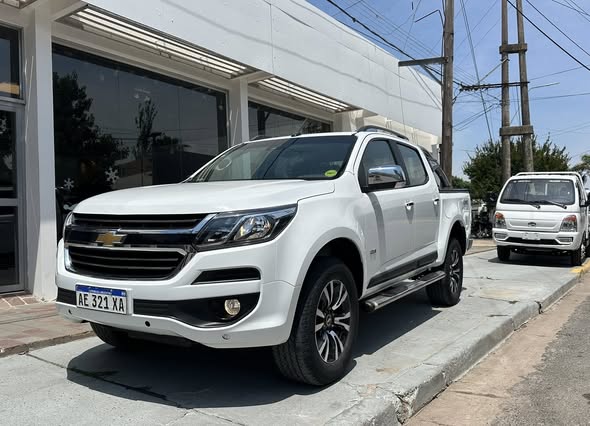 CHEVROLET S 10 D/C 2.8 TDI AUTOMATICA LTZ 4x4 año 2020 unica!! Financia Bco. Santander. Acércate a ORIO HNOS, SAN GENARO, concesionario oficial JMC, ISUZU, KAMA Camiones