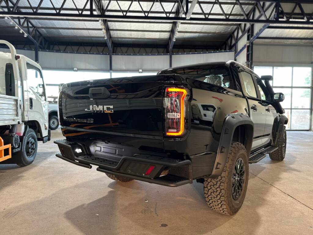 WhatsApp Image 2025-11-25 at 15.46.41 (1)