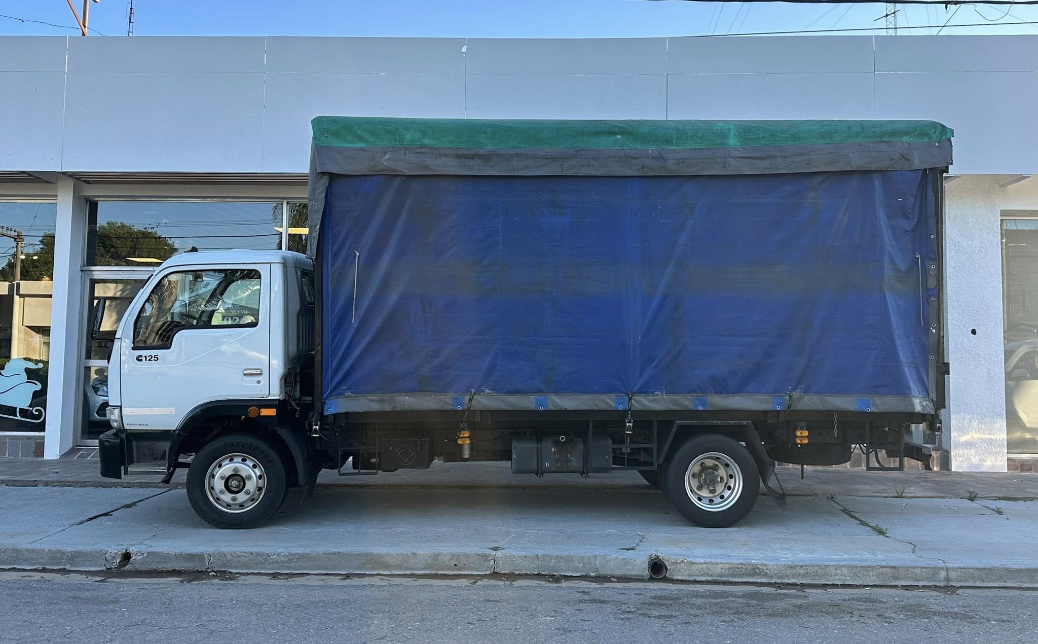 DFM DUOLICA 1063 CJ10, Motor CUMMINS 125hp AÑO 2014 IMPECABLE!! Financia Bco. Santander. Acércate a ORIO HNOS, SAN GENARO, concesionario oficial JMC, ISUZU, KAMA Camiones - Imagen 2