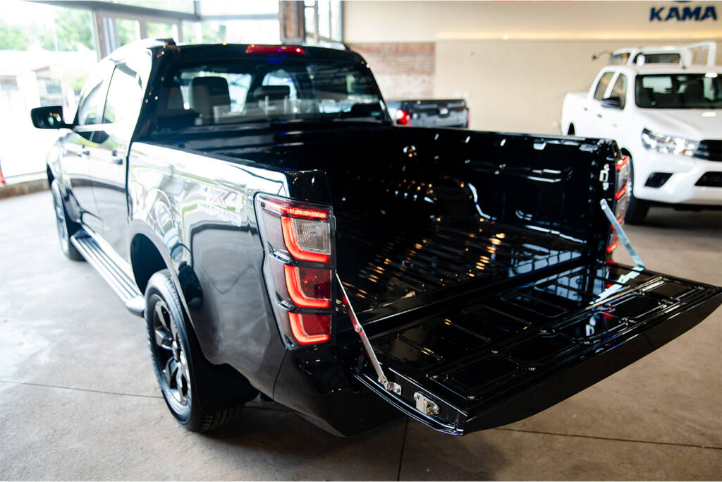 DMAX.jpg_0005__DSC1481