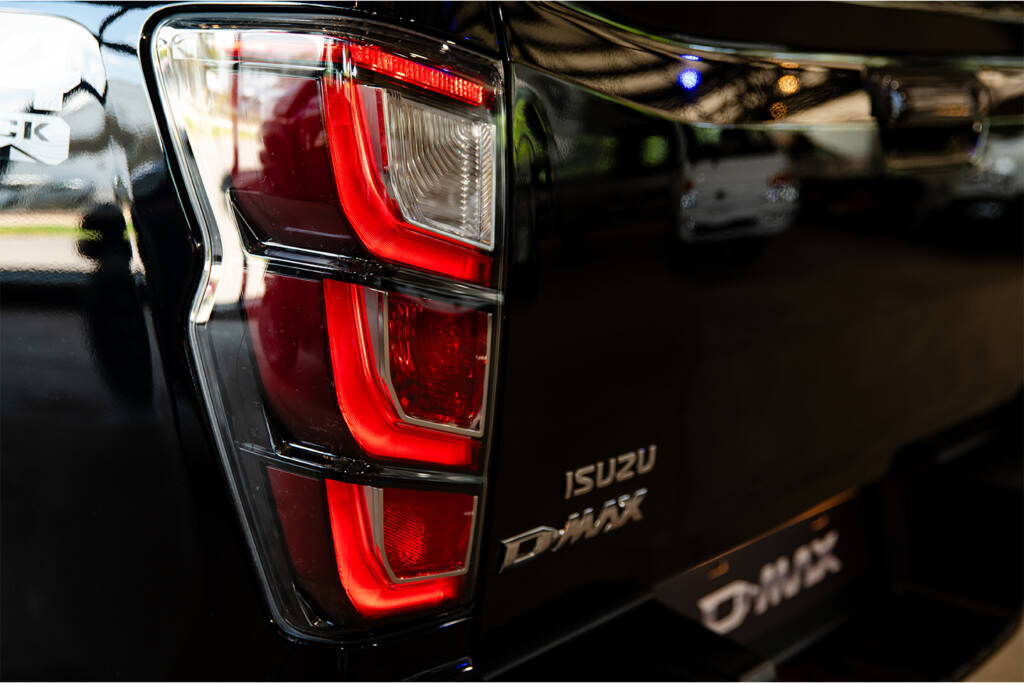 DMAX_0000__DSC1429