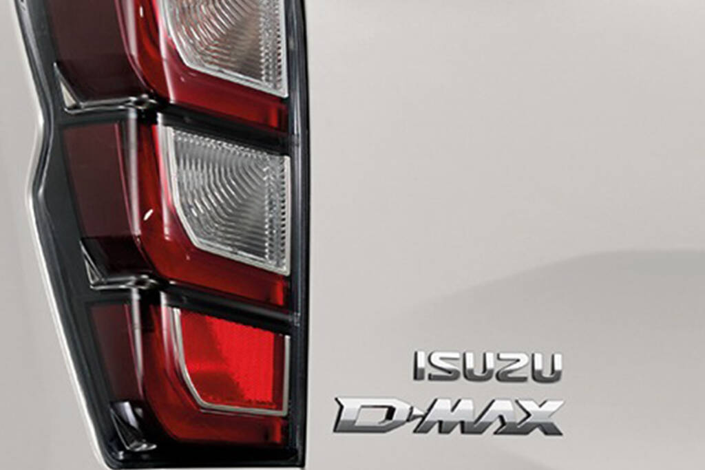 DMAX_0010_DMax-RBD-Exterior_Faros_Traseros