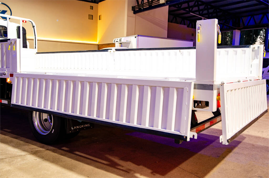 _DSC4734_0008__DSC4764