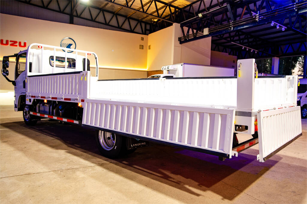 _DSC4734_0012__DSC4759