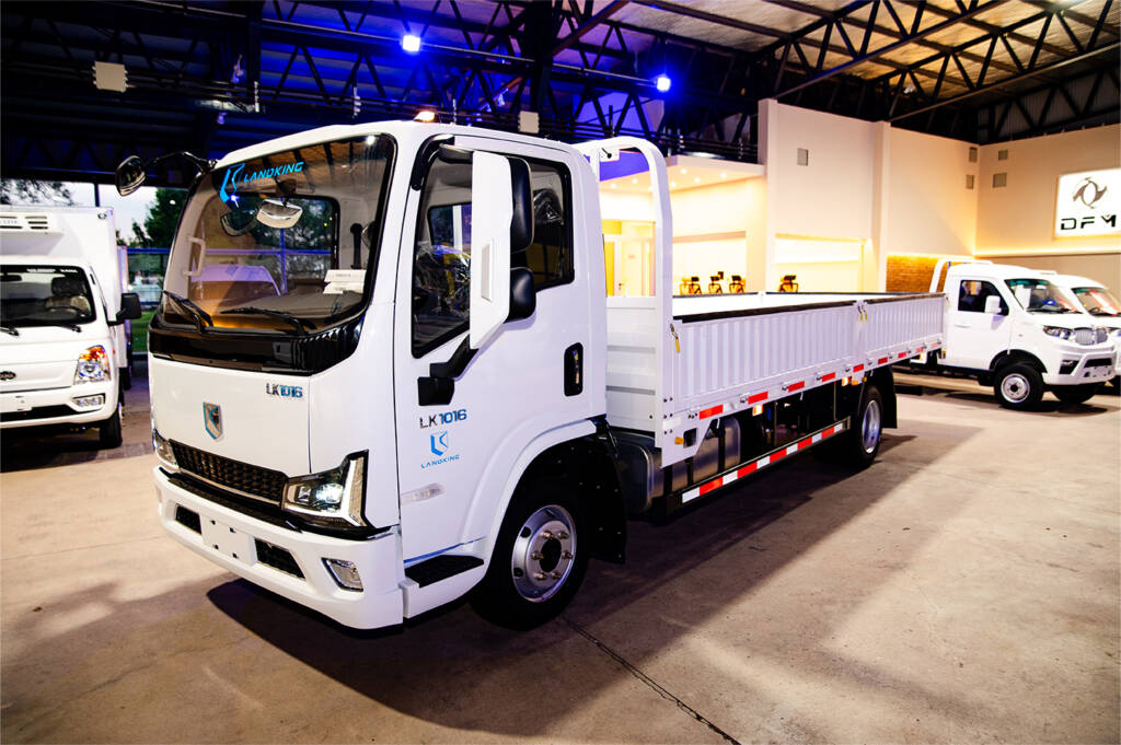 _DSC4734_0023__DSC4740