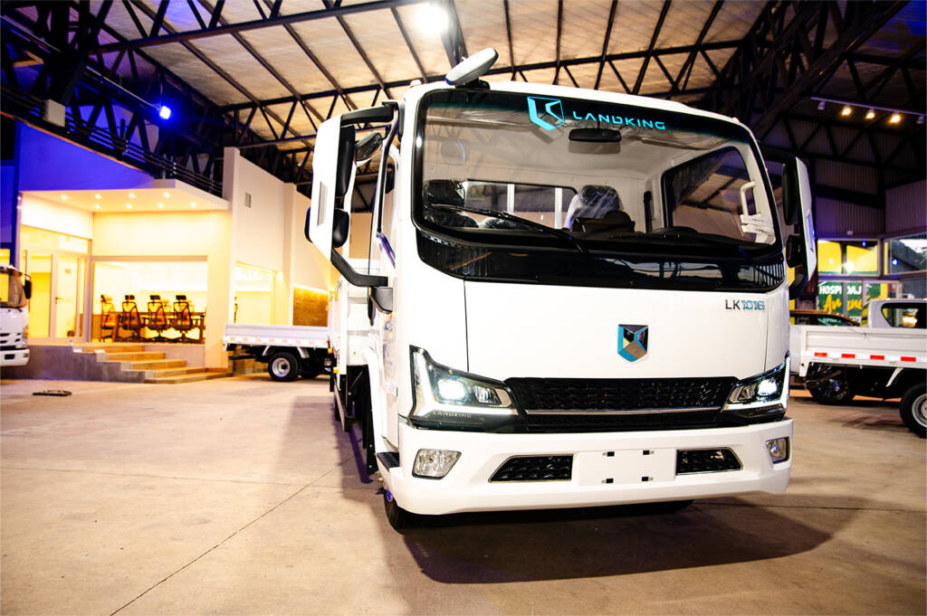 _DSC4734_0024__DSC4736