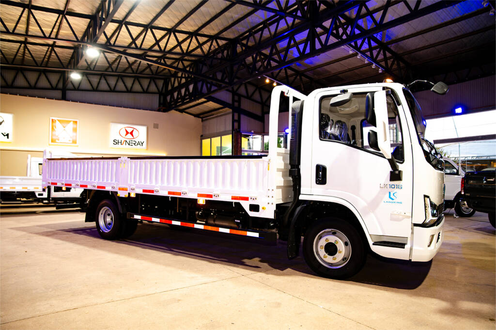 _DSC4734_0025__DSC4735