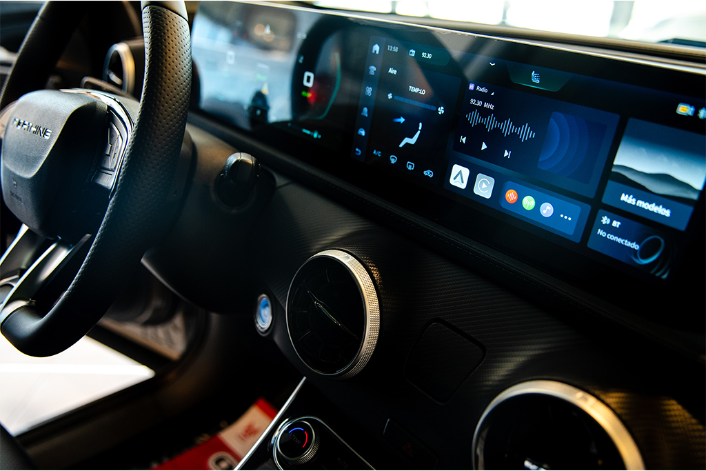 YAO_3188-scaled.jpg_0000_YAO_2550-scaled-1-1024x683.jpg_0001__DSC0843