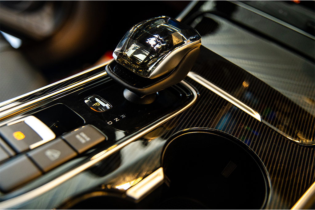 YAO_3188-scaled.jpg_0000_YAO_2550-scaled-1-1024x683.jpg_0002__DSC0841