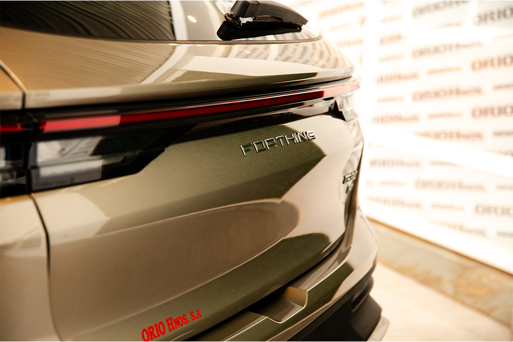 YAO_3188-scaled.jpg_0000_YAO_2550-scaled-1-1024x683.jpg_0008__DSC0835