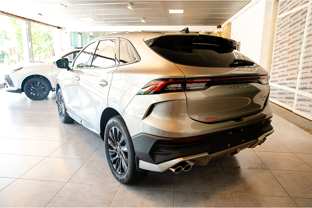 YAO_3188-scaled.jpg_0000_YAO_2550-scaled-1-1024x683.jpg_0009__DSC0834