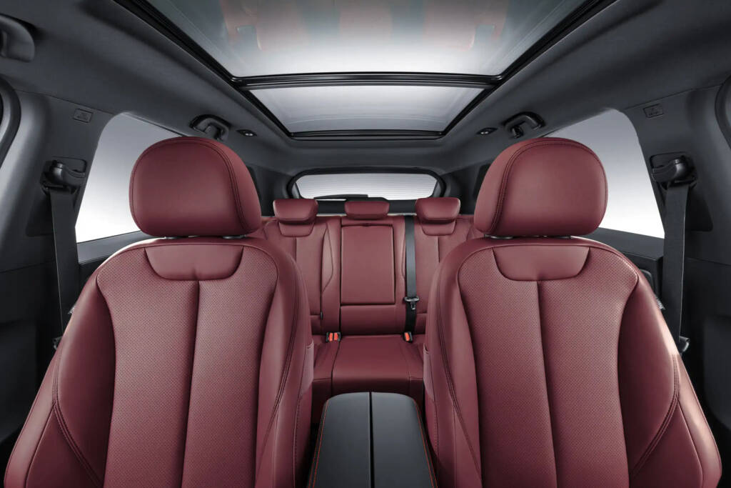 YAO_3188-scaled.jpg_0001_DENTRO