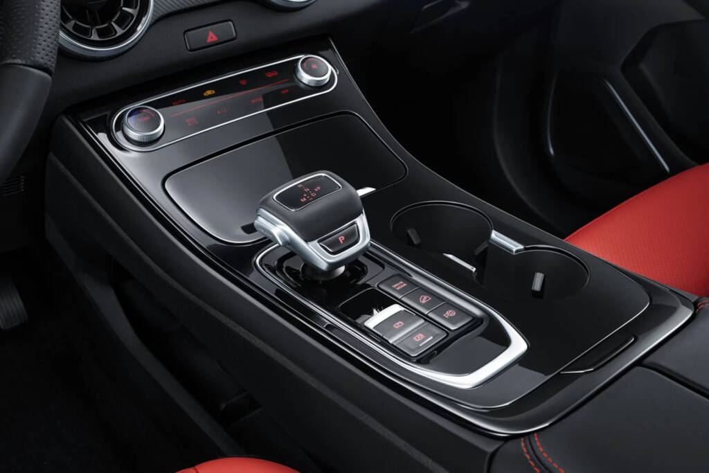 YAO_3188-scaled.jpg_0005_tech