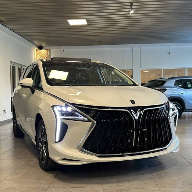 FORTHING U TOUR Motor Mitsubishi Turbo Nafta 197 CV 285 Nm. 0Km My2026 blanco perlado. DISPONIBLES! Financia Bco. Santander. Acércate a ORIO HNOS, SAN GENARO, concesionario oficial FORTHING suv