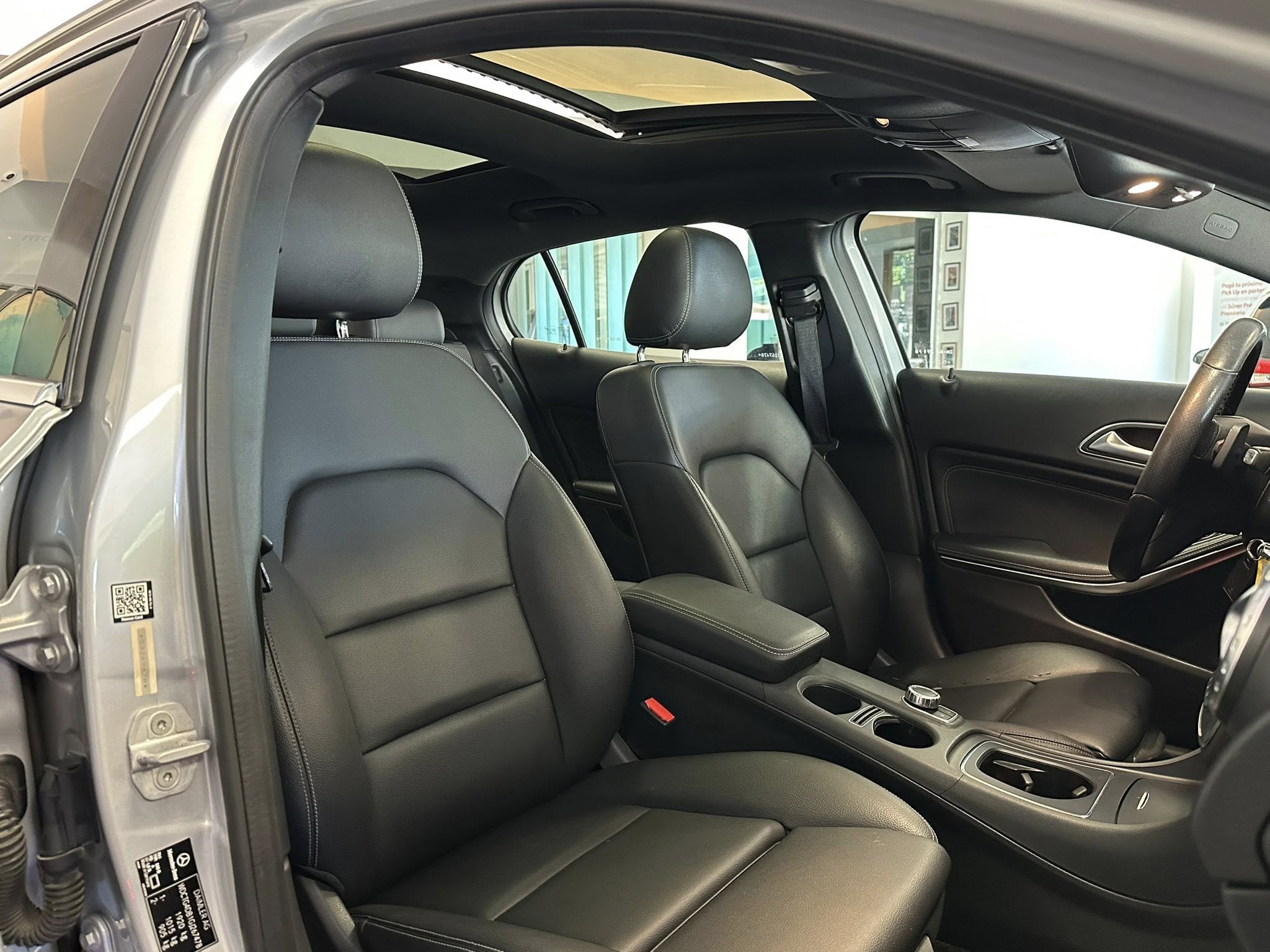 MERCEDES BENZ GLA 200 A/T año 2016 IMPECABLE!! Financia Bco. Santander. Acércate a ORIO HNOS, SAN GENARO, concesionario oficial FORTHING suv - Imagen 11