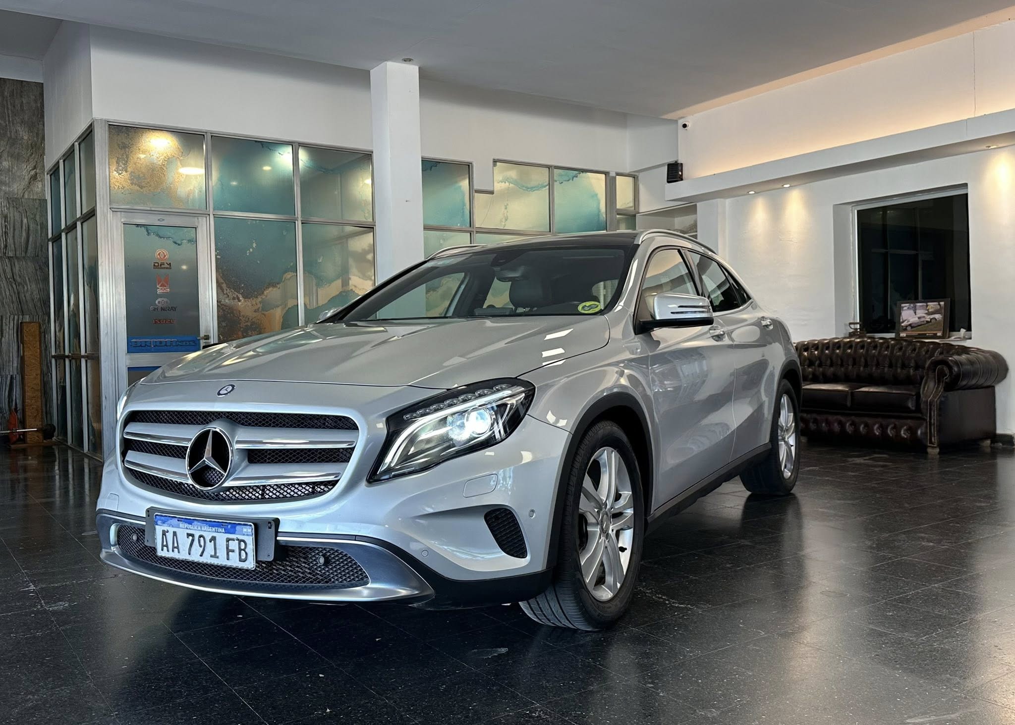 MERCEDES BENZ GLA 200 A/T año 2016 IMPECABLE!! Financia Bco. Santander. Acércate a ORIO HNOS, SAN GENARO, concesionario oficial FORTHING suv - Imagen 3