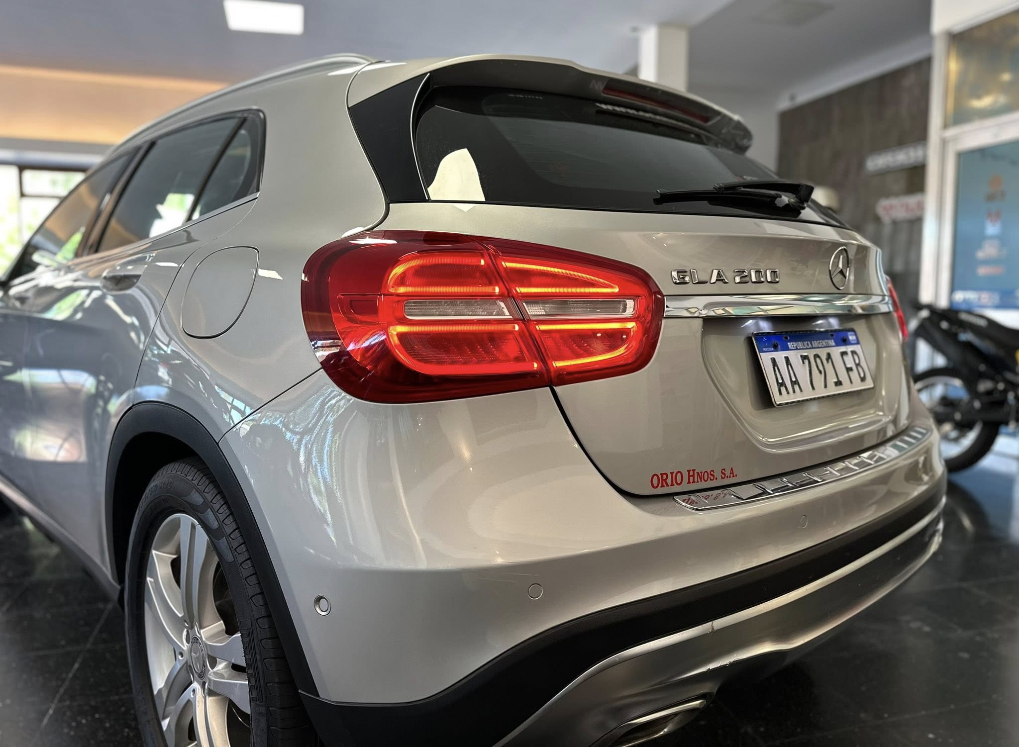 MERCEDES BENZ GLA 200 A/T año 2016 IMPECABLE!! Financia Bco. Santander. Acércate a ORIO HNOS, SAN GENARO, concesionario oficial FORTHING suv - Imagen 6