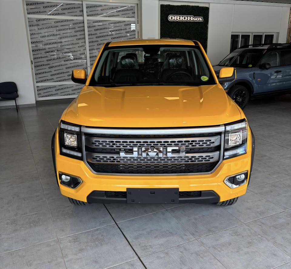 JMC GRAND AVENUE 2.3 242hp NAFTA A/T 4x2 GL 0Km My2026 MAJESTUOSA!! DIFERENTE!! Financia Bco. Santander. Acércate a ORIO HNOS, SAN GENARO, concesionario oficial JMC, ISUZU, KAMA, LANDKING Camiones - Imagen 2