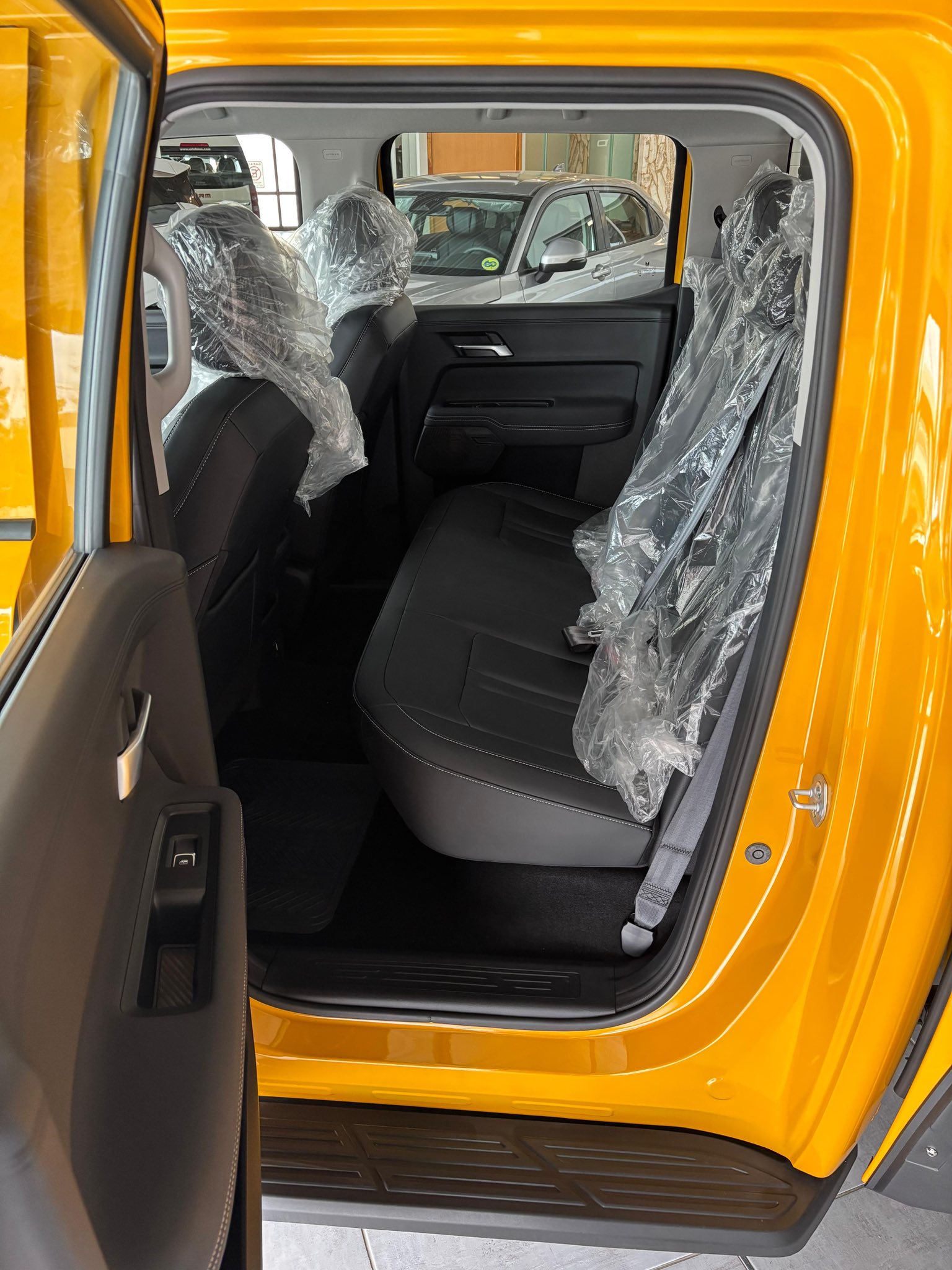 JMC GRAND AVENUE 2.3 242hp NAFTA A/T 4x2 GL 0Km My2026 MAJESTUOSA!! DIFERENTE!! Financia Bco. Santander. Acércate a ORIO HNOS, SAN GENARO, concesionario oficial JMC, ISUZU, KAMA, LANDKING Camiones - Imagen 14