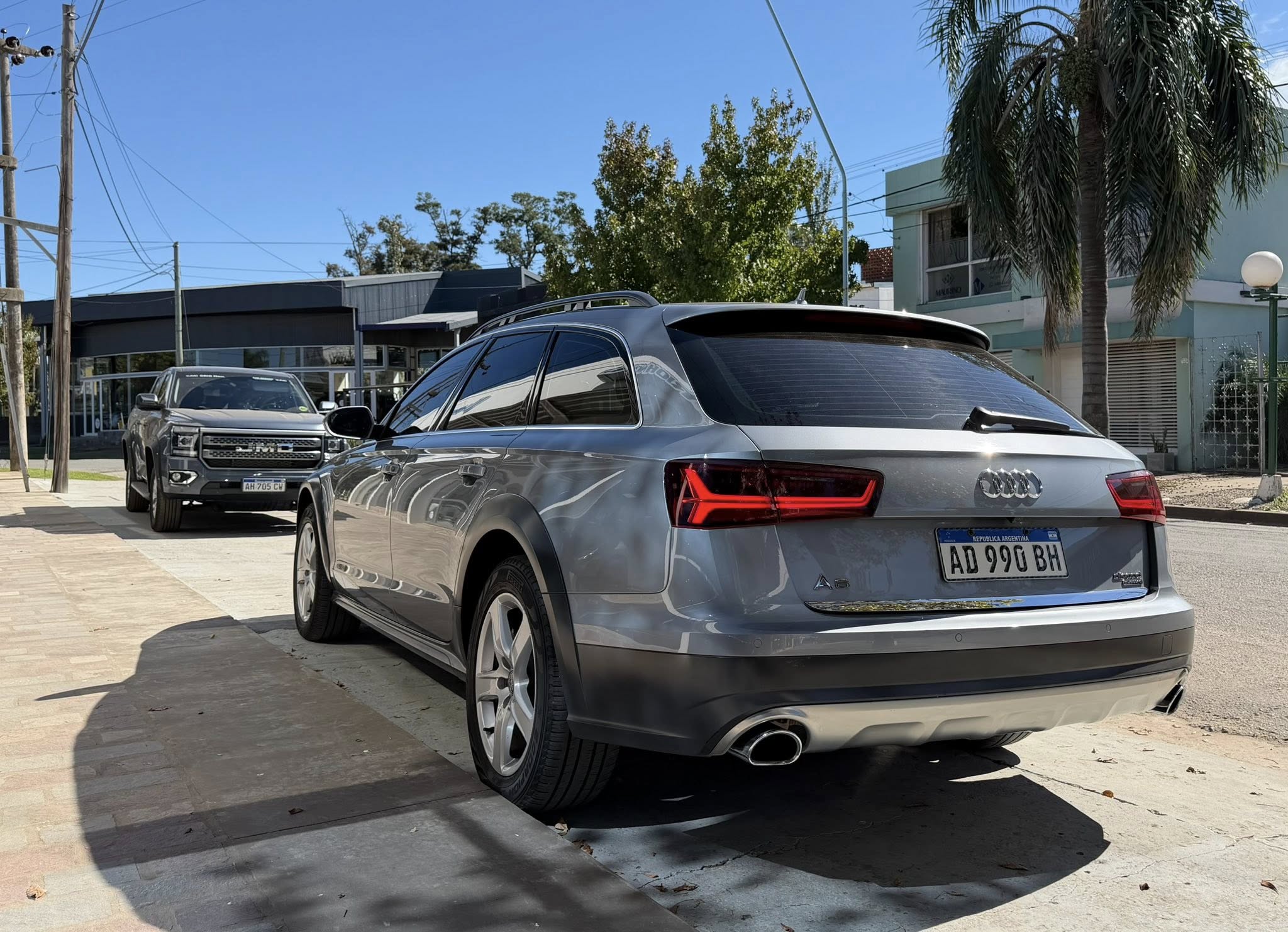 Audi A6 ALLROAD QUATTRO 3.0 TFSI año 2018, gris metalizado. con 176.000Km. Financia Bco. Santander. Acércate a ORIO HNOS, SAN GENARO, concesionario oficial JMC, ISUZU, KAMA, LANDKING Camiones - Imagen 3
