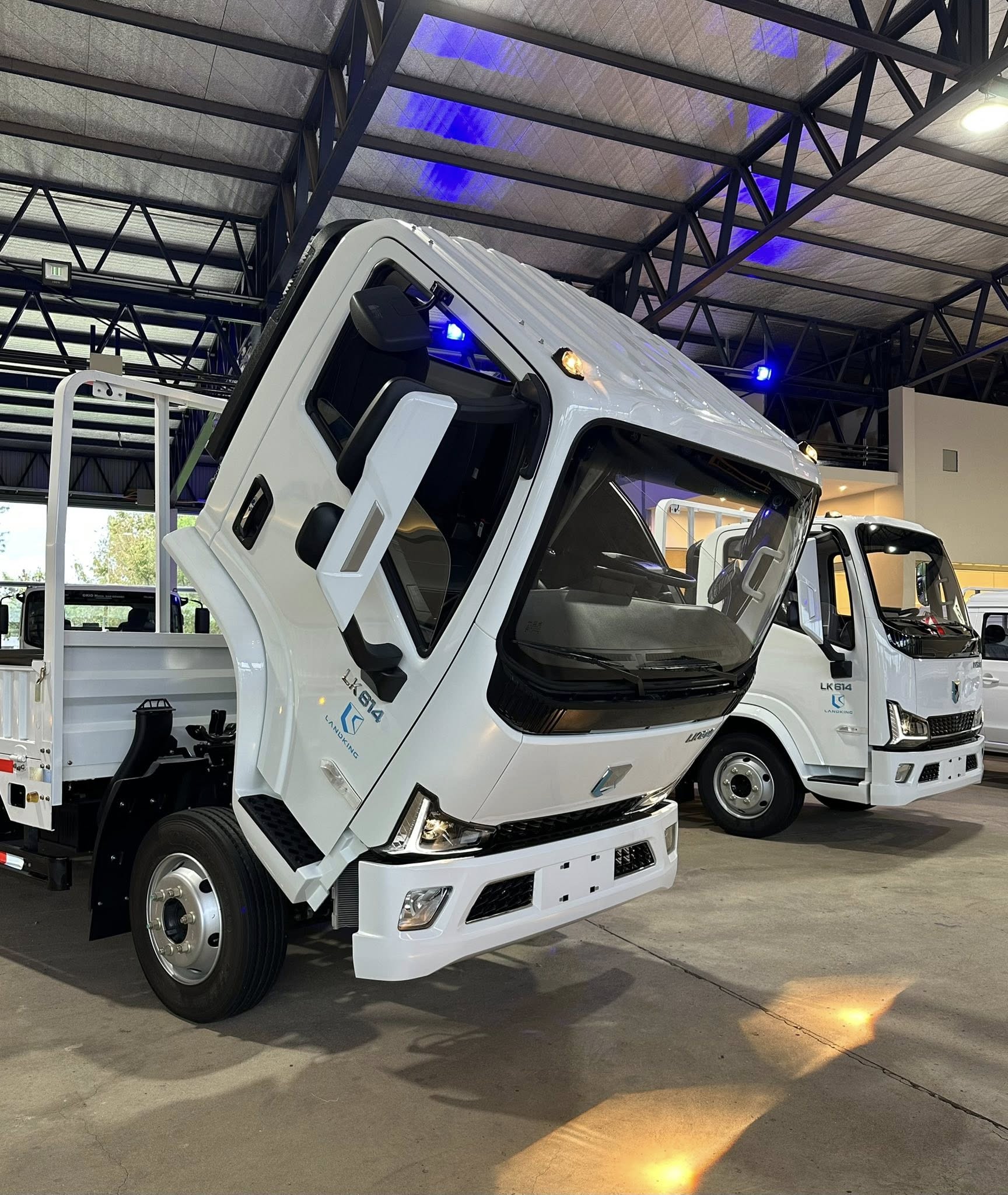 LANDKING LK 614 Motor WEICHAI 140cv 0Km. My2026 Para 3.8 Toneladas. Camión Liviano. Financia Bco. Santander. Acércate a ORIO HNOS, SAN GENARO, concesionario oficial JMC, ISUZU, KAMA, LANDKING Camiones - Imagen 17