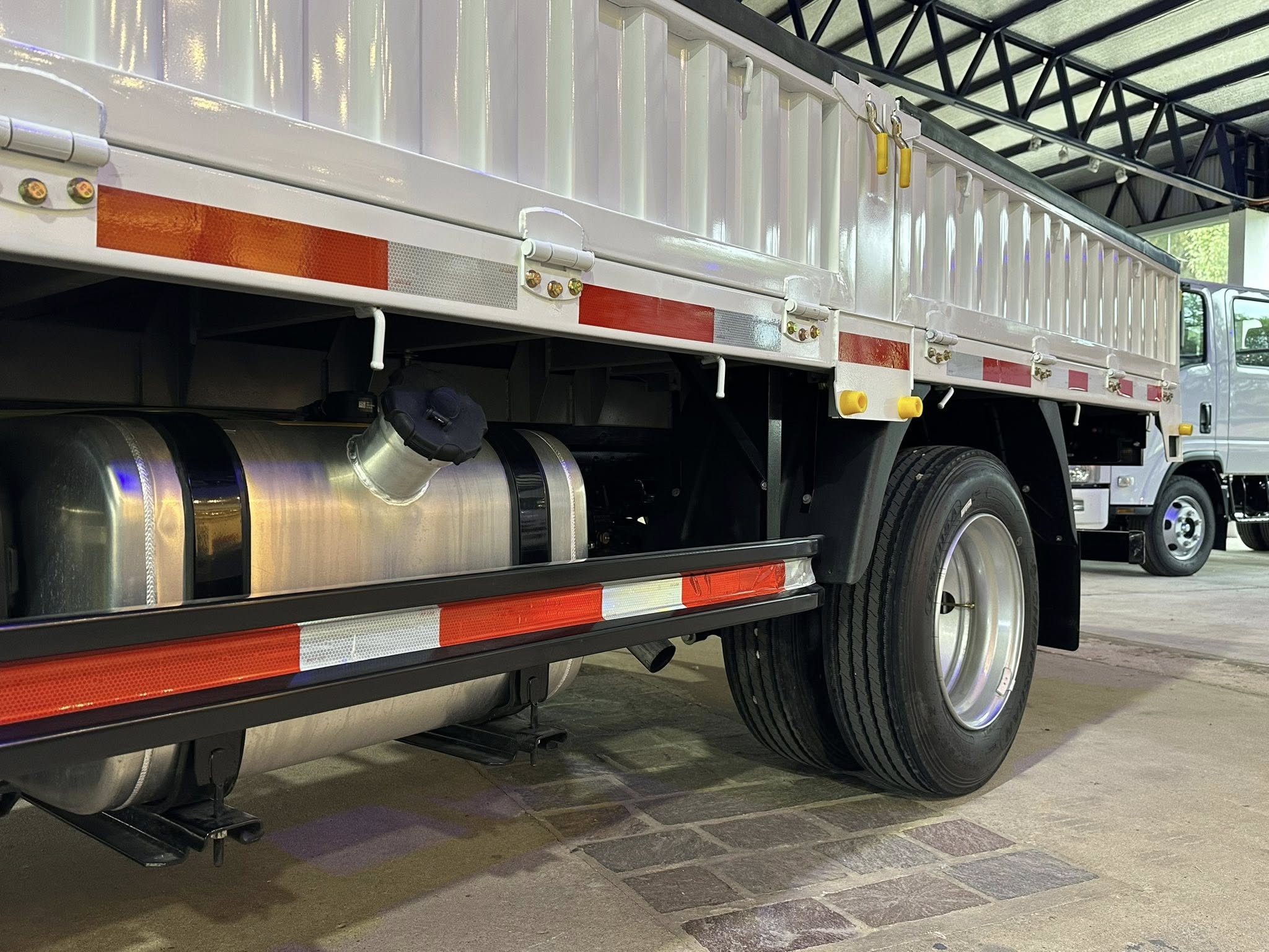 LANDKING LK 614 Motor WEICHAI 140cv 0Km. My2026 Para 3.8 Toneladas. Camión Liviano. Financia Bco. Santander. Acércate a ORIO HNOS, SAN GENARO, concesionario oficial JMC, ISUZU, KAMA, LANDKING Camiones - Imagen 14