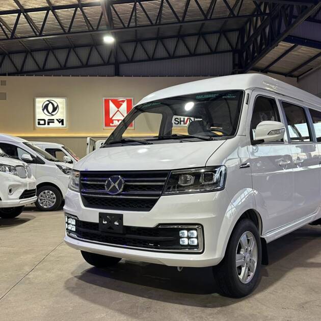 SHINERAY X30 L EV Miniván 100% Eléctrica 7 PASAJEROS 0Km. My2026. DIFERENTE! Financia Bco. Santander. Acércate a ORIO HNOS, SAN GENARO, concesionario oficial SHINERAY, DOMY Utilitarios