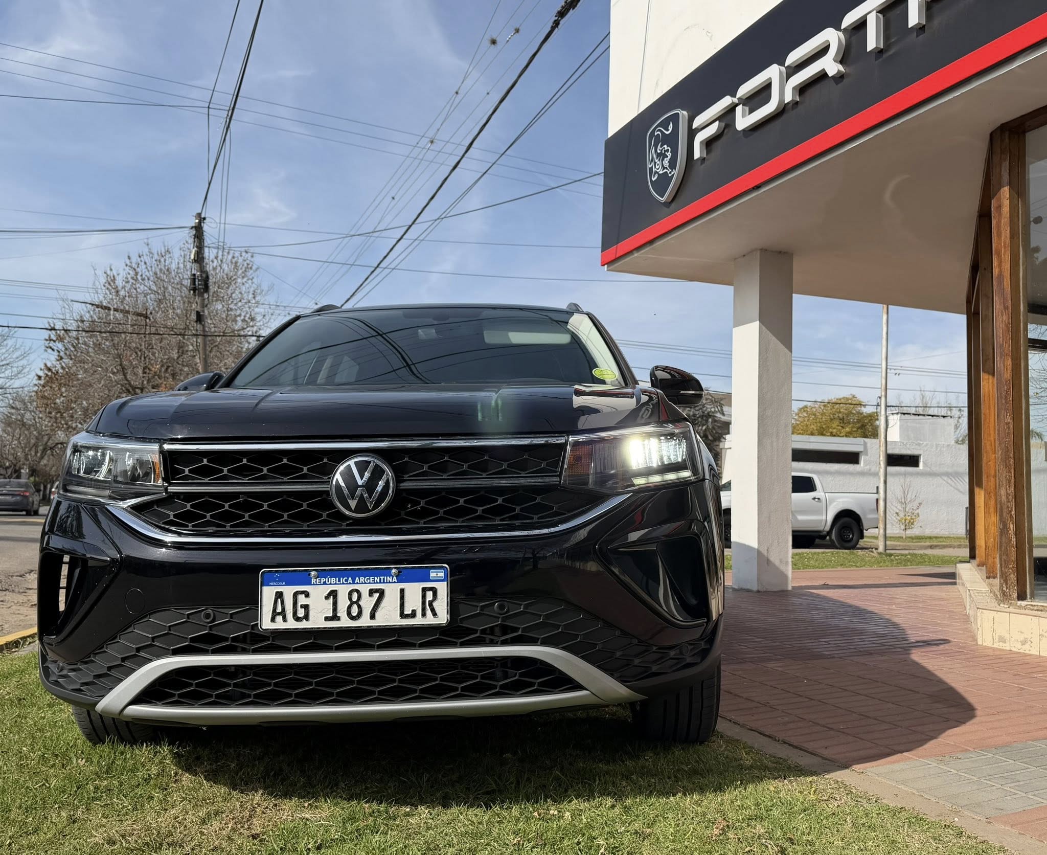 VW TAOS 250 TSI COMFORTLINE TIPTRONIC año 2023, negro. Financia Bco. Santander. Acércate a ORIO HNOS, SAN GENARO, concesionario oficial FORTHING suv - Imagen 6
