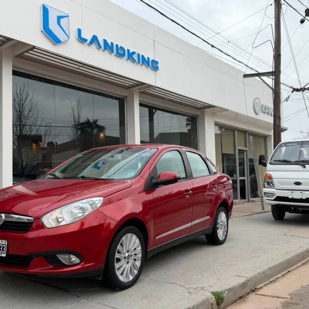 FIAT GRAND SIENA ESSENCE 1.6 16V M/T año 2013 IMPECABLE!! Financia Bco. Santander. Acércate a ORIO HNOS, SAN GENARO, concesionario oficial SHINERAY, DOMY Utilitarios