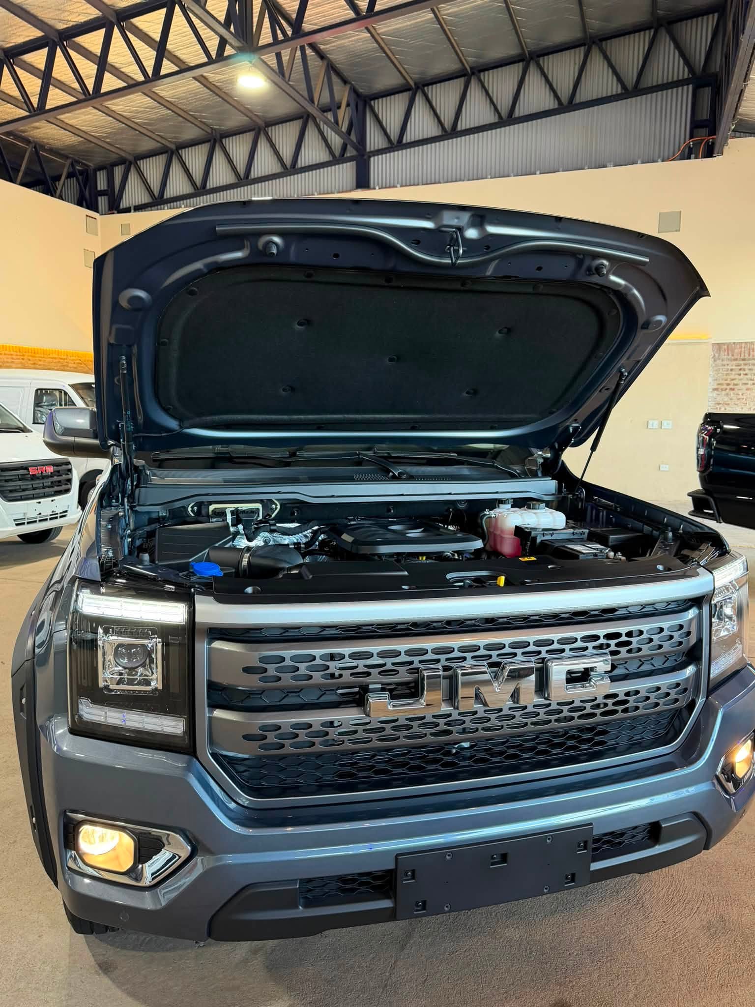 JMC GRAND AVENUE 2.3 Turbo Nafta 242cv MANUAL GL 4x2 0Km MY2026. Financia Bco. Santander. Acércate a ORIO HNOS, SAN GENARO, concesionario oficial JMC, ISUZU, KAMA, LANDKING Camiones - Imagen 9