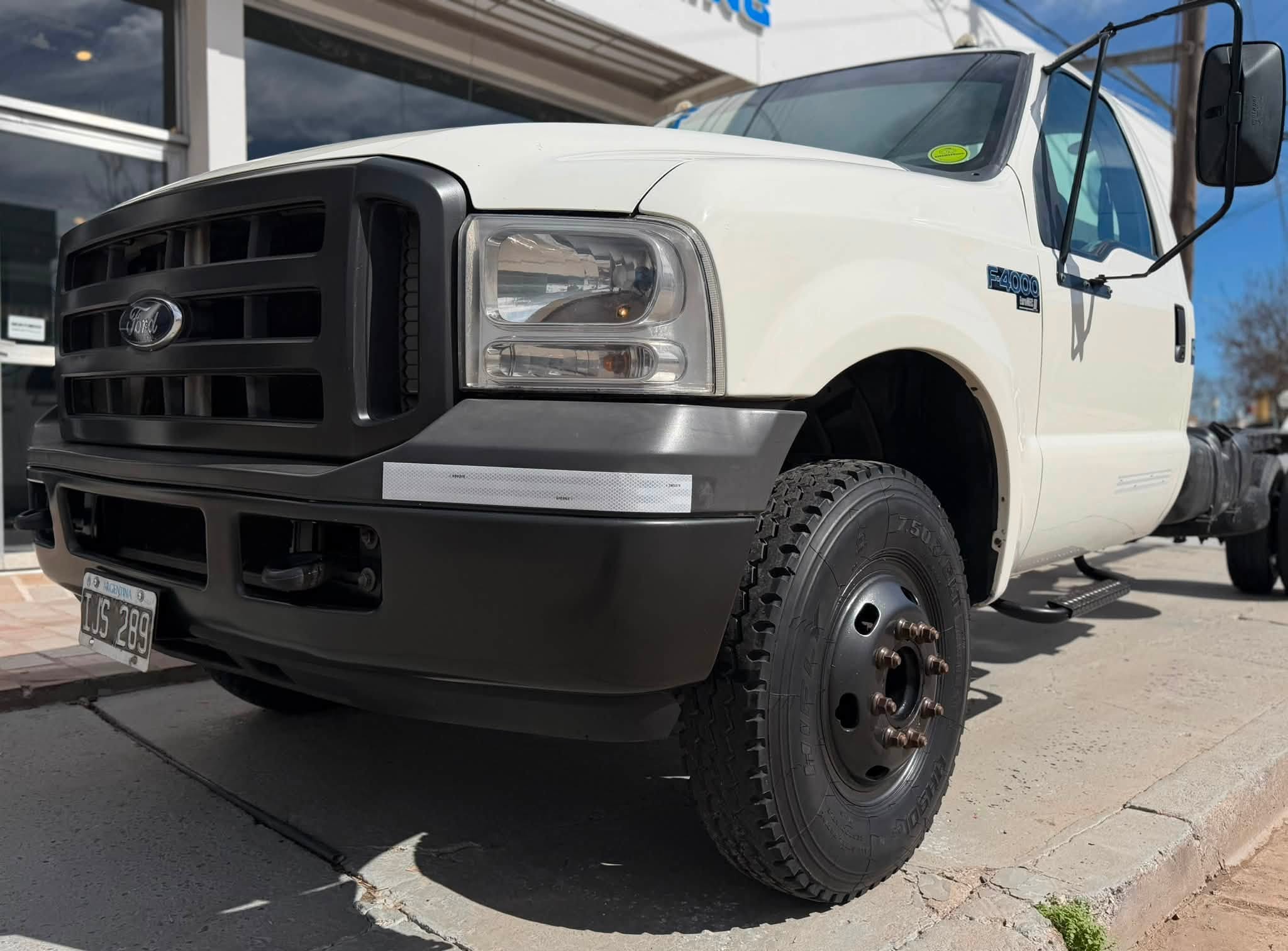 FORD F-4000 CUMMINS EURO MEC III 4x2 año 2009 SUPER CONFIABLE!! Acércate a ORIO HNOS, SAN GENARO, concesionario oficial JMC, ISUZU, KAMA, LANDKING Camiones - Imagen 8