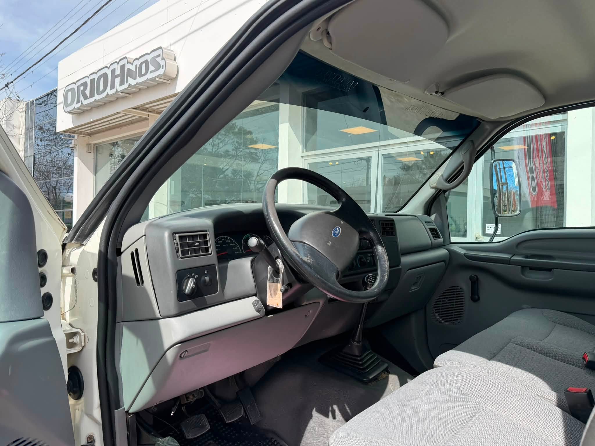 FORD F-4000 CUMMINS EURO MEC III 4x2 año 2009 SUPER CONFIABLE!! Acércate a ORIO HNOS, SAN GENARO, concesionario oficial JMC, ISUZU, KAMA, LANDKING Camiones - Imagen 11