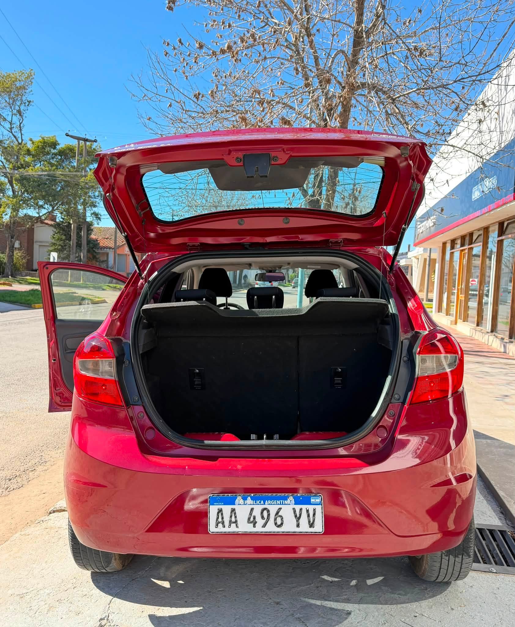 FORD KA 1.5L M/T SEL año 2016 con 106.000Km. Financia Bco. Santander. Acércate a ORIO HNOS, SAN GENARO, concesionario oficial SHINERAY, DOMY Utilitarios - Imagen 10