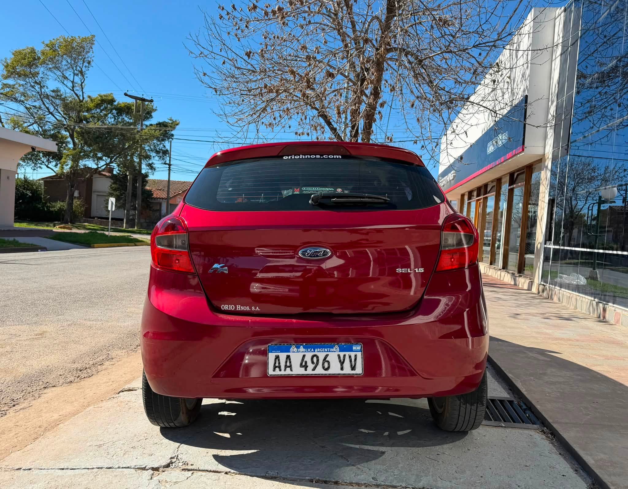 FORD KA 1.5L M/T SEL año 2016 con 106.000Km. Financia Bco. Santander. Acércate a ORIO HNOS, SAN GENARO, concesionario oficial SHINERAY, DOMY Utilitarios - Imagen 5