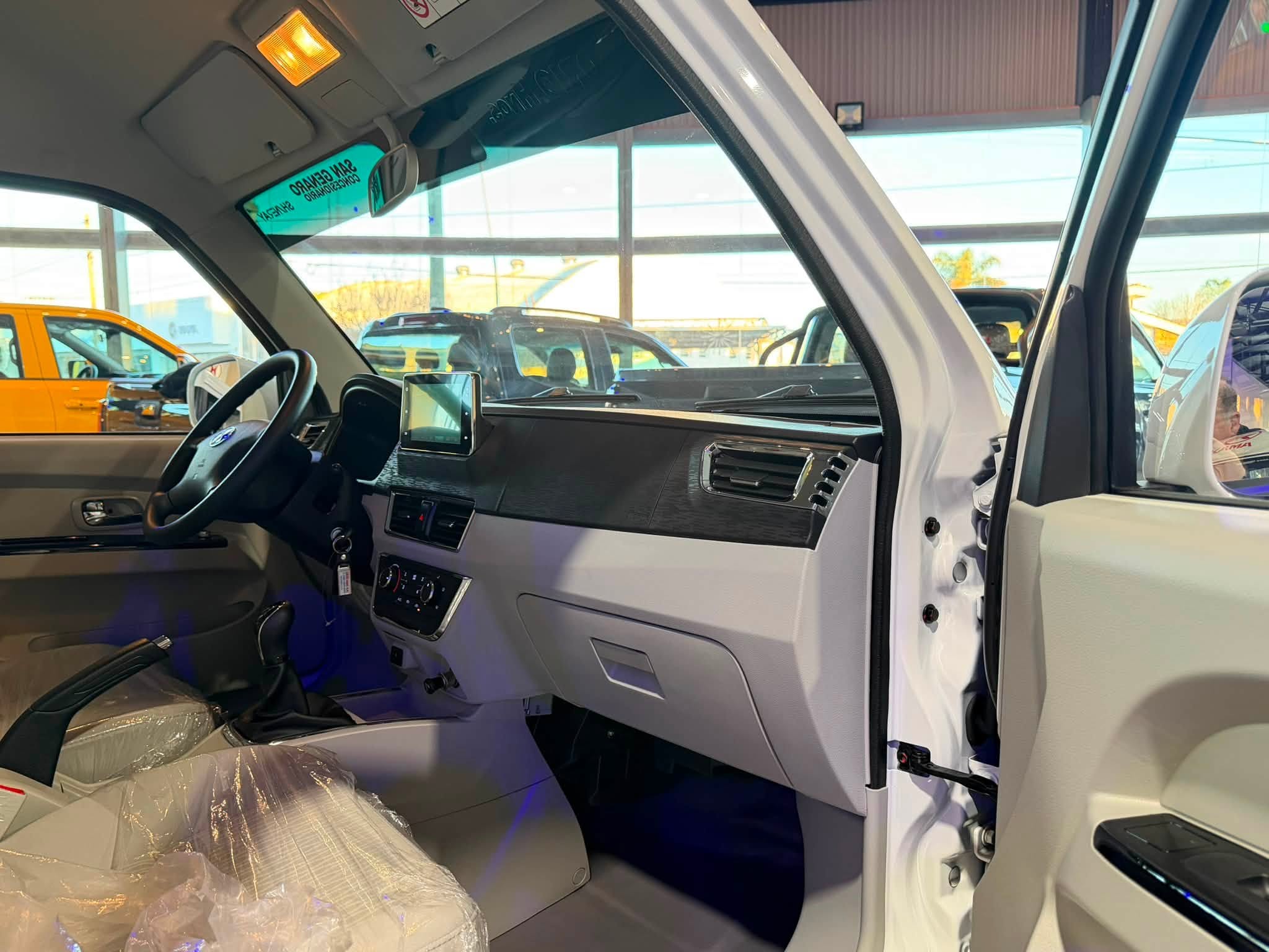 SHINERAY X30 L FURGÓN 1.5 102cv 2 ASIENTOS 0Km MY2026 disponibles!! Financia Bco. Santander. Acércate a ORIO HNOS, SAN GENARO, concesionario oficial SHINERAY, DOMY Utilitarios - Imagen 9