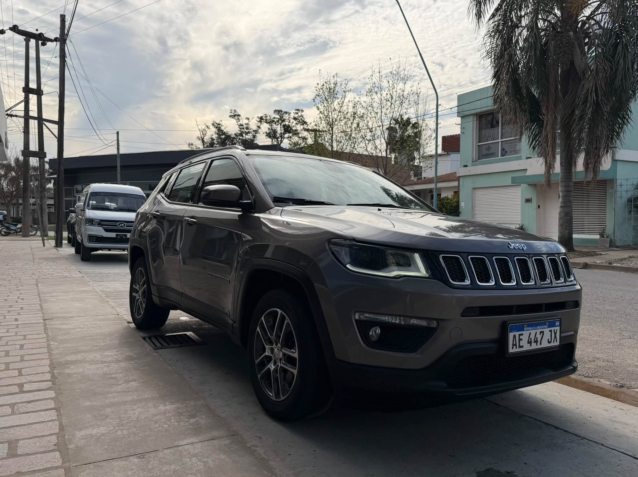 JEEP COMPASS SPORT 2.4 MT6 FWD año 2020 IMPECABLE!! Financia Bco. Santander. Acércate a ORIO HNOS, SAN GENARO, concesionario oficial FORTHING - Imagen 13