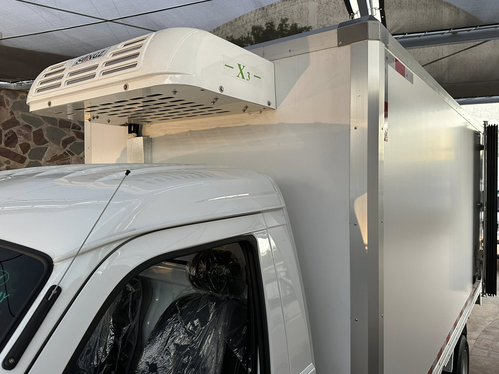 SHINERAY T50 C/S CHASIS con DUALES con FURGON REFRIGERADO -18° para 2 Toneladas 0km My2026 DISPONIBLES! Financia Bco. Santander. Acércate a ORIO HNOS, SAN GENARO, concesionario oficial SHINERAY, DOMY Utilitarios - Imagen 9