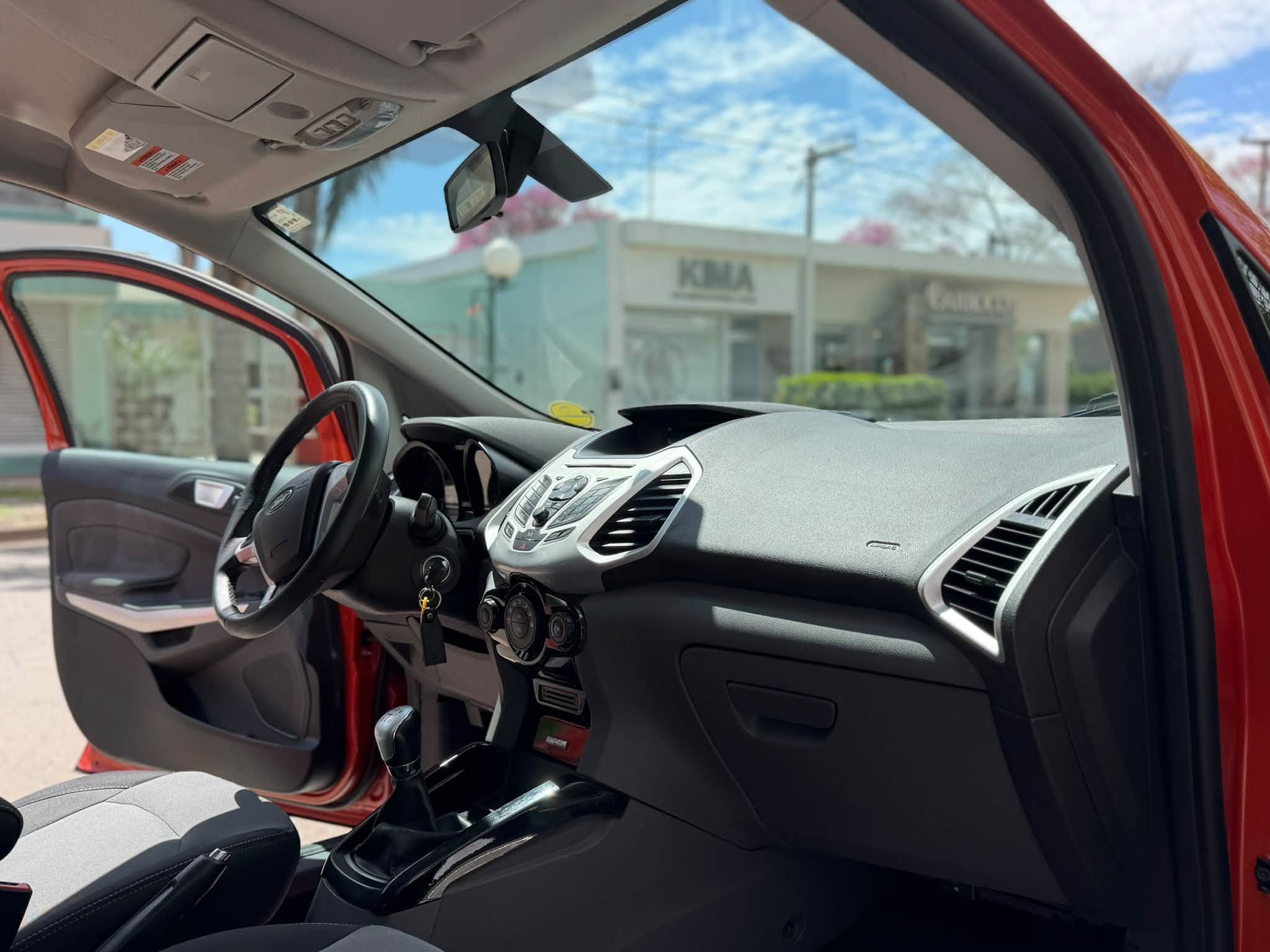 ECOSPORT 1.6 NAFTA MANUAL FREESTYLE 4x2 AÑO 2014 IMPECABLE!! Financia Bco. Santander. Acércate a ORIO HNOS, SAN GENARO, concesionario oficial JMC, ISUZU, KAMA, LANDKING Camiones - Imagen 4