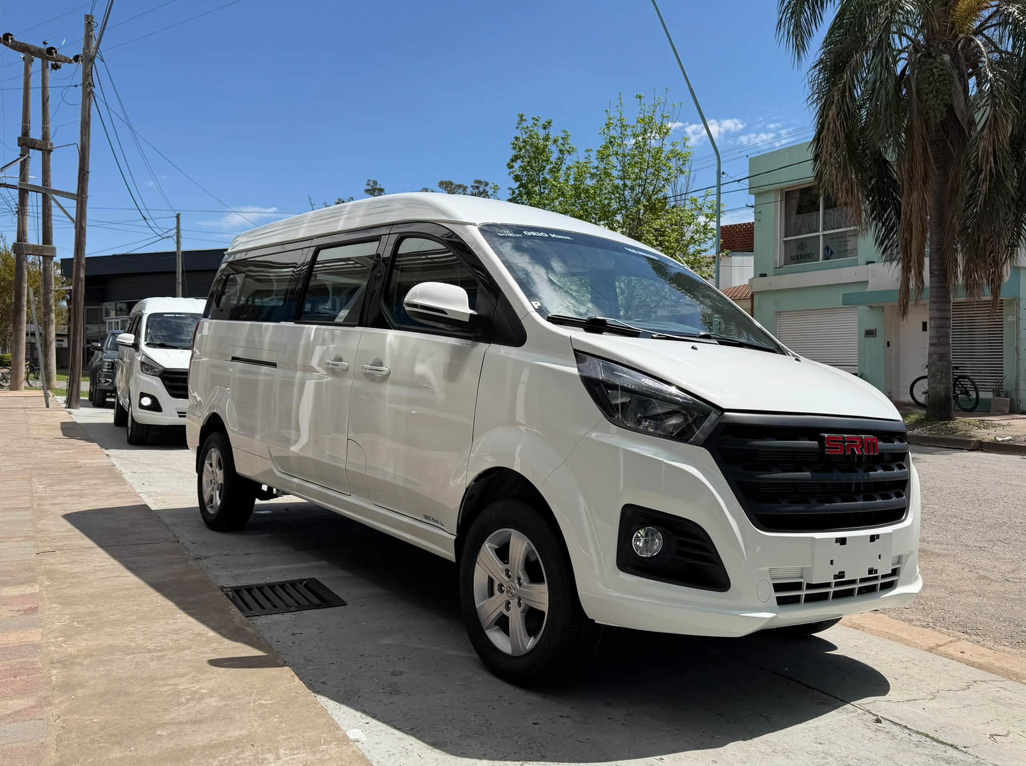SHINERAY SRM M7 2.0 Nafta Manual 11 Pasajeros 0Km My2026 DISPONIBLES. Financia Bco. Santander. Acércate a ORIO HNOS, SAN GENARO, concesionario oficial SHINERAY, DOMY Utilitarios - Imagen 5