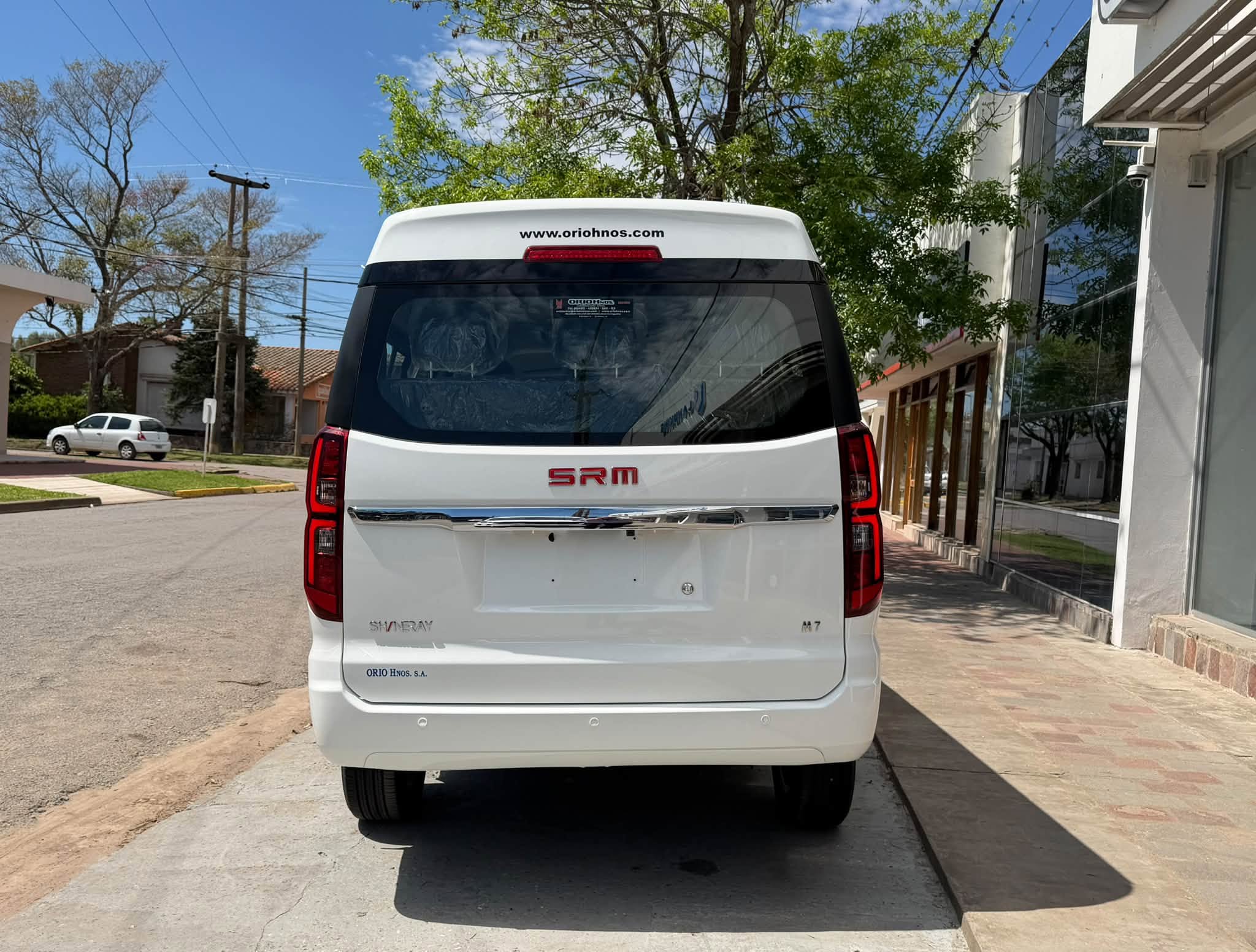 SHINERAY SRM M7 2.0 Nafta Manual 11 Pasajeros 0Km My2026 DISPONIBLES. Financia Bco. Santander. Acércate a ORIO HNOS, SAN GENARO, concesionario oficial SHINERAY, DOMY Utilitarios - Imagen 4